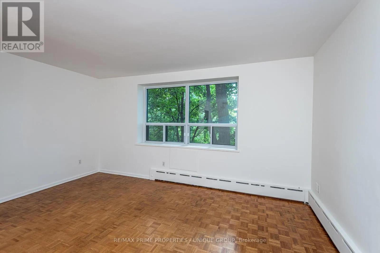 303 - 78 WARREN ROAD