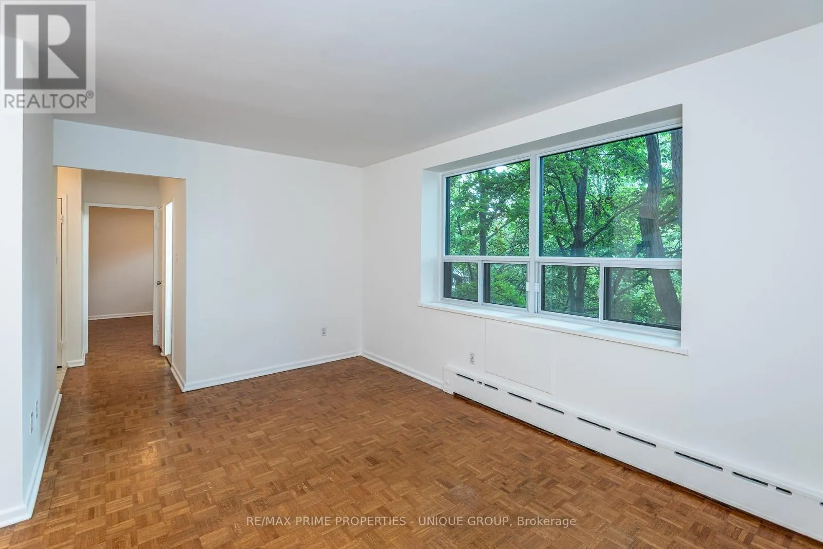 303 - 78 WARREN ROAD