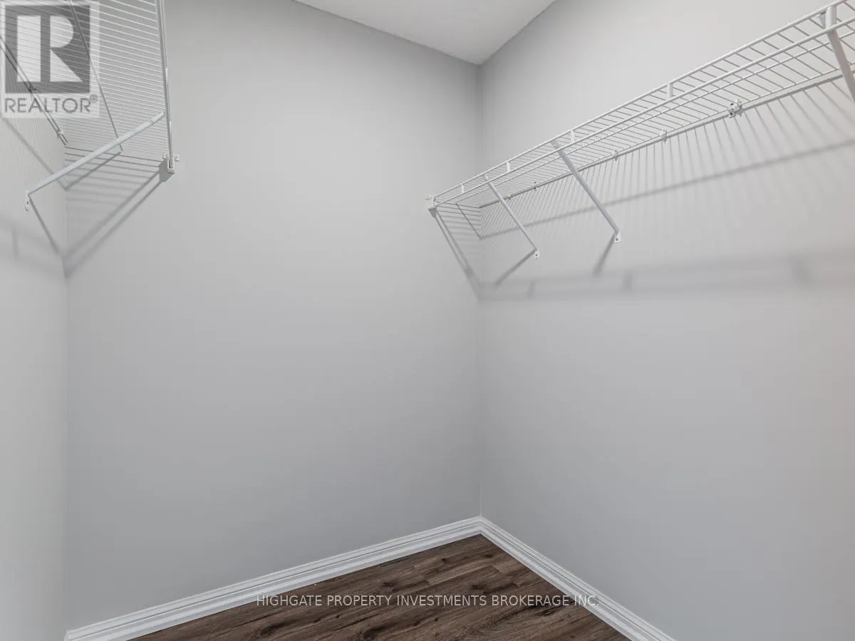 645 - 650 LAWRENCE AVENUE W