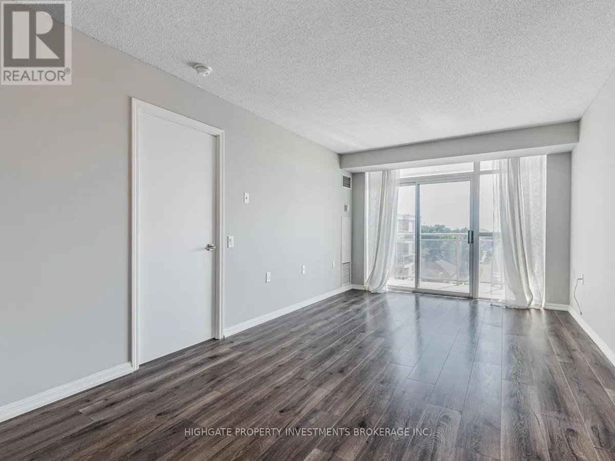 645 - 650 LAWRENCE AVENUE W