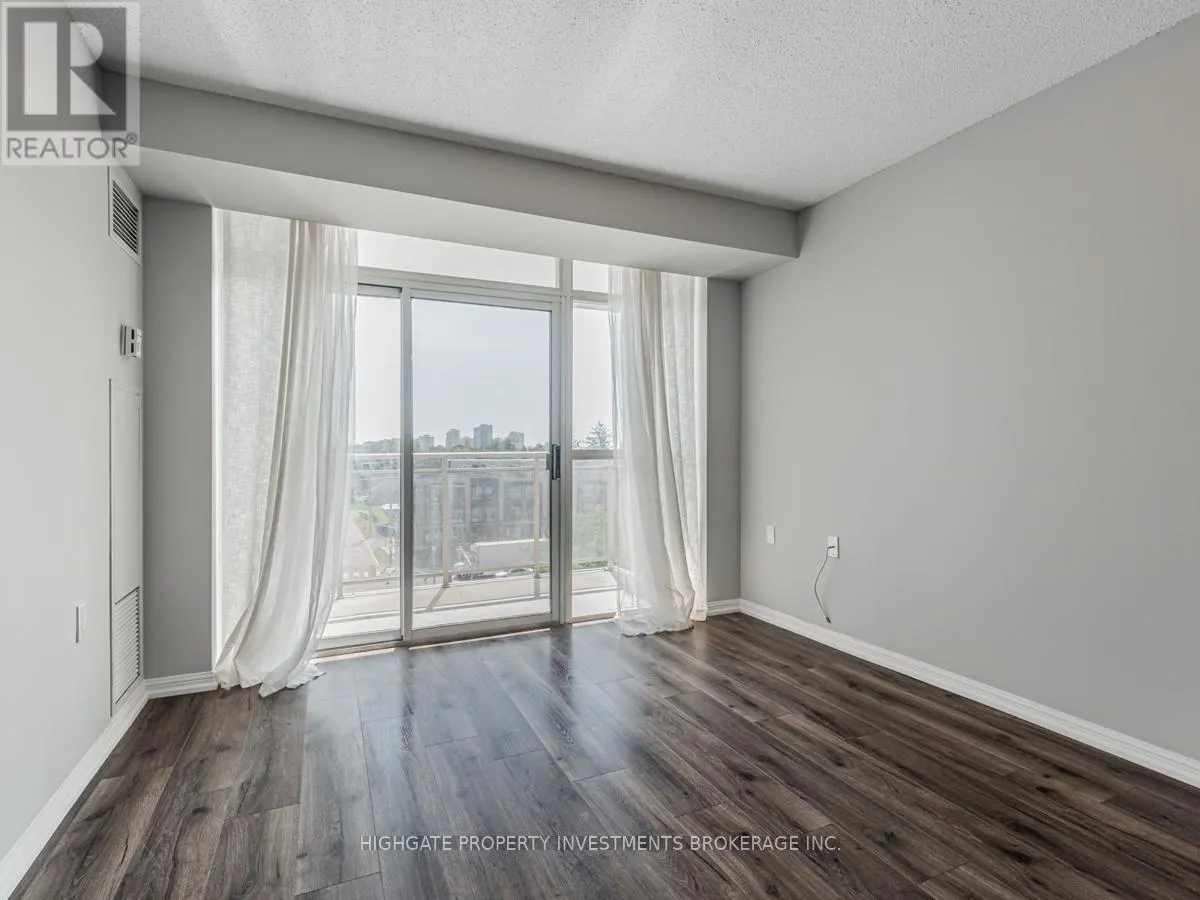 645 - 650 LAWRENCE AVENUE W