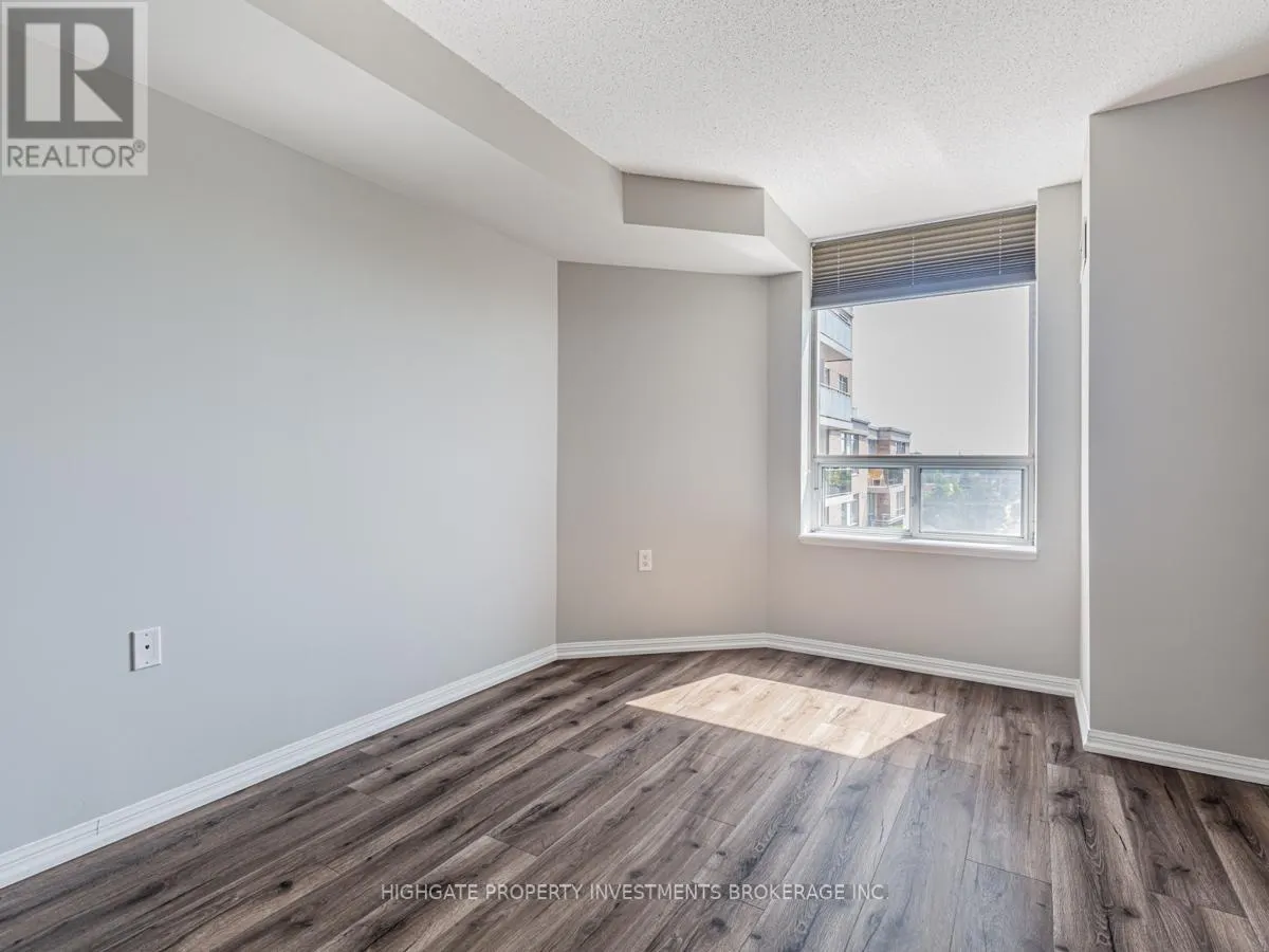645 - 650 LAWRENCE AVENUE W