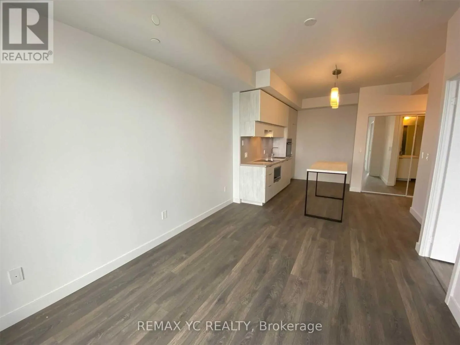 3206 - 8 EGLINTON AVENUE E