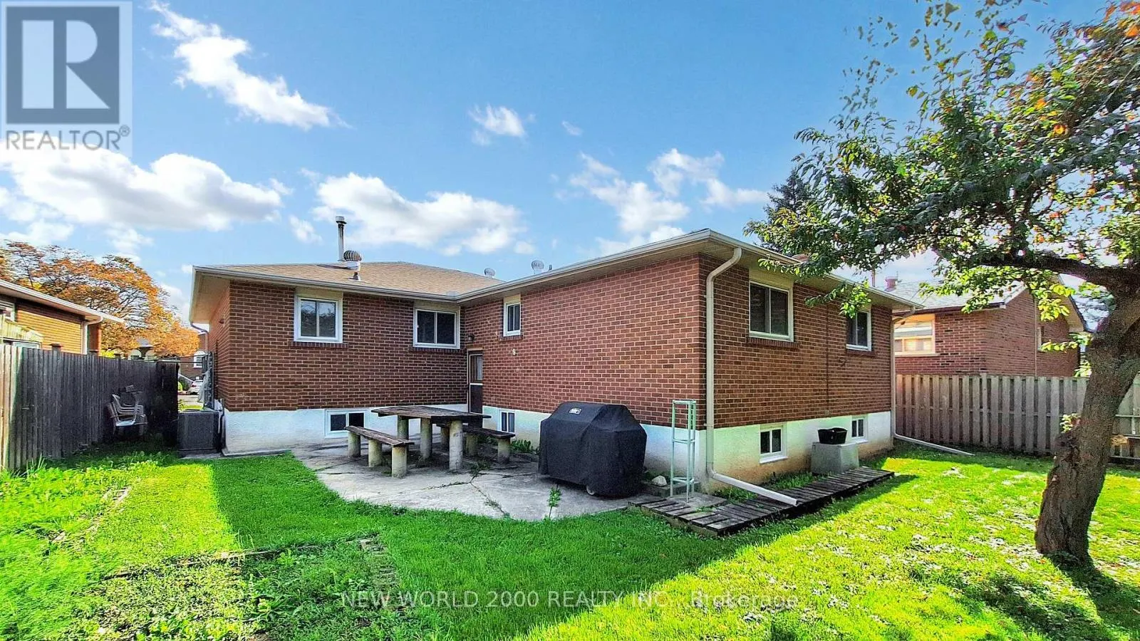 17 SQUIREWOOD ROAD