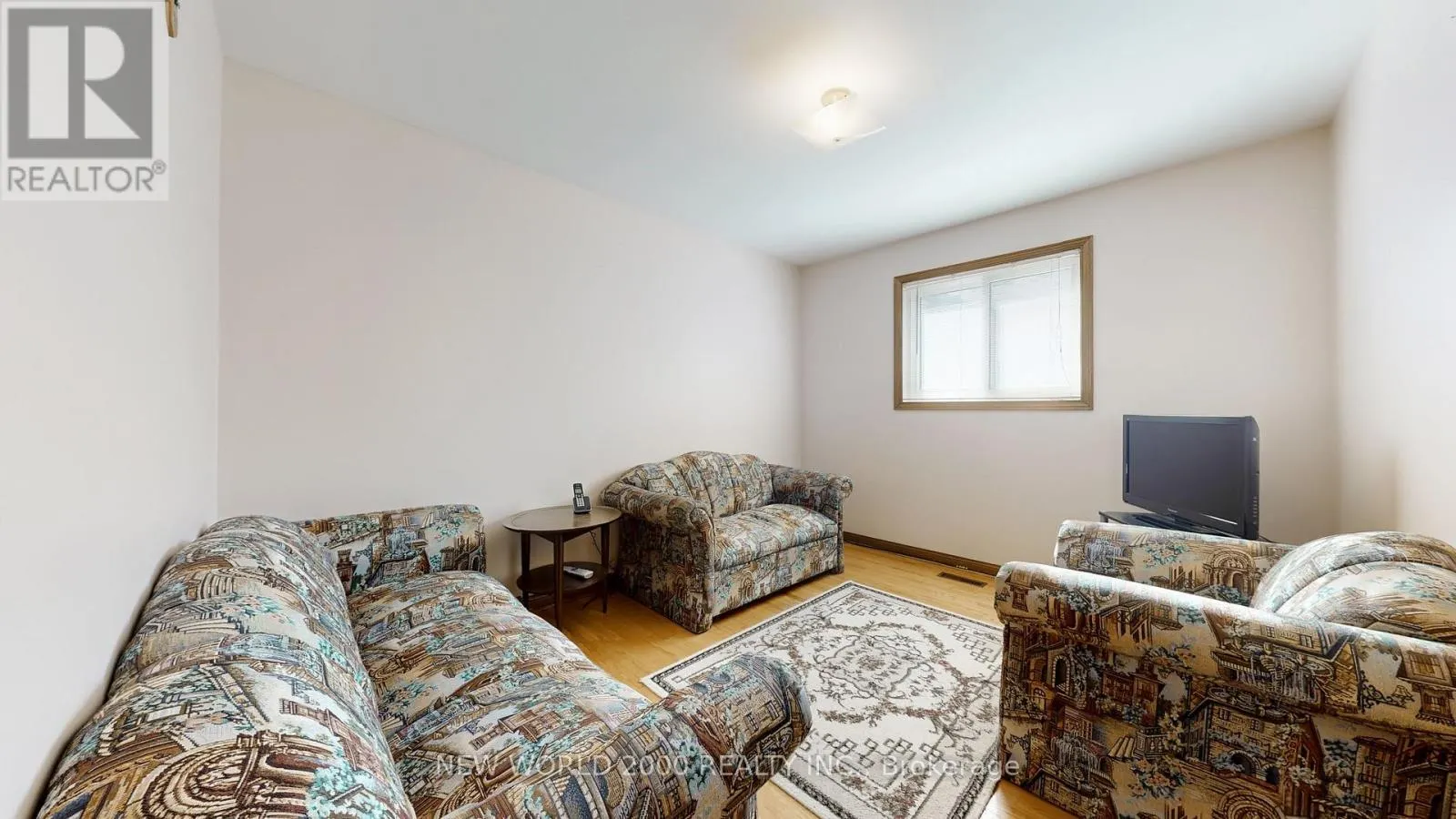 17 SQUIREWOOD ROAD