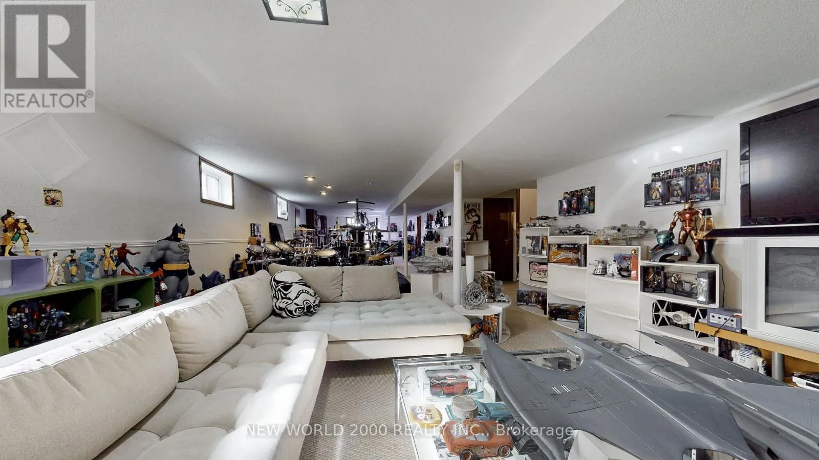 17 SQUIREWOOD ROAD
