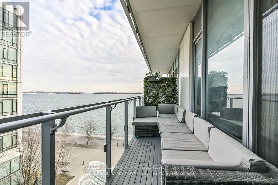616 - 29 QUEENS QUAY E