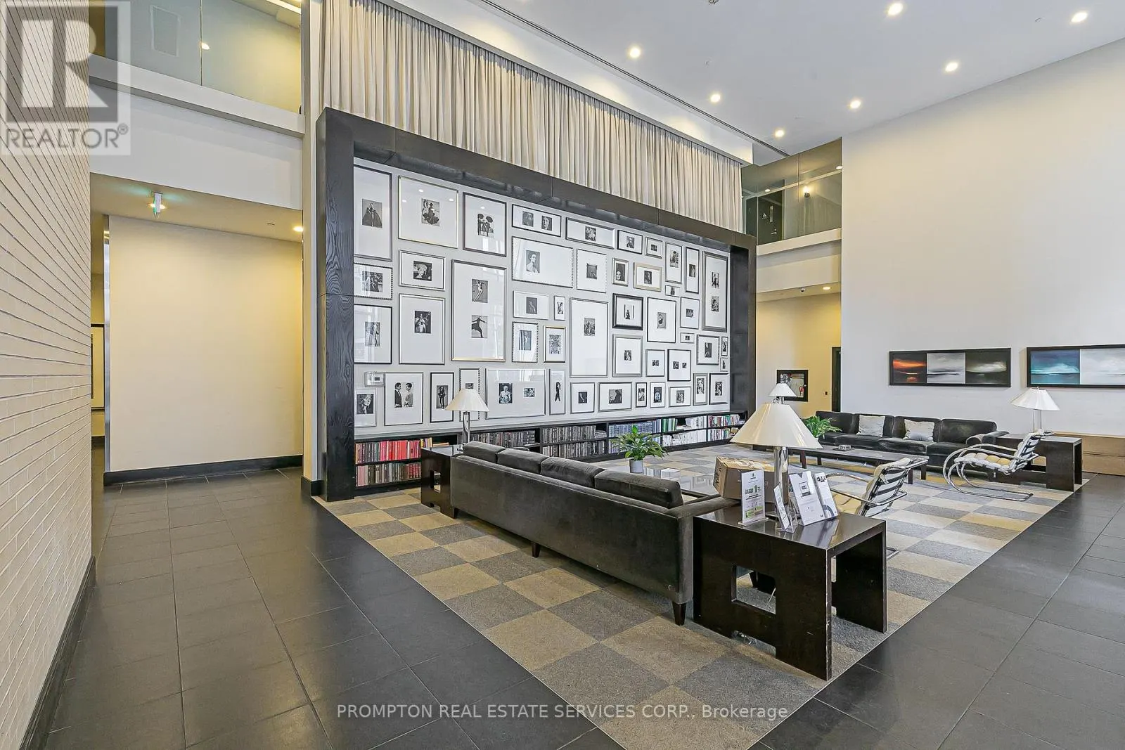 1216 - 438 KING STREET W