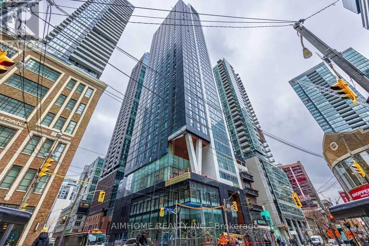 3802 - 357 KING STREET W