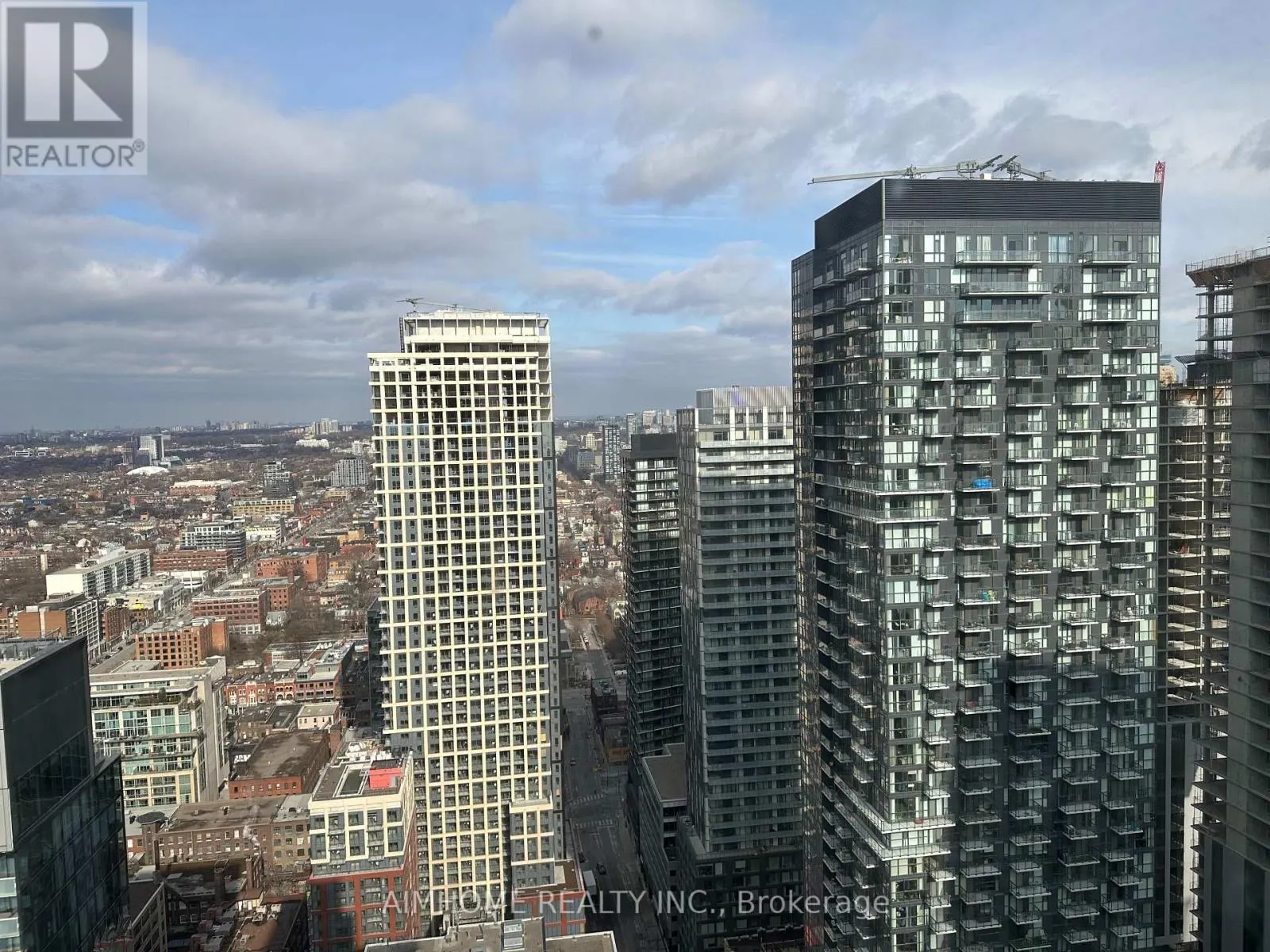 3802 - 357 KING STREET W