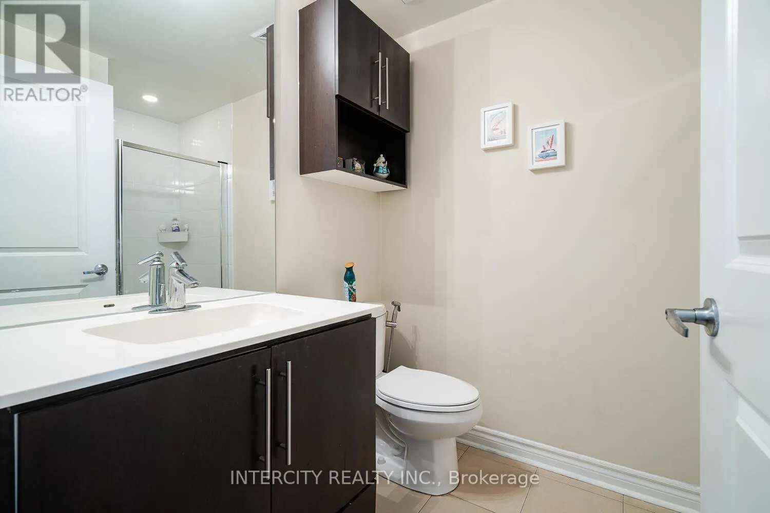 525 - 2885 BAYVIEW AVENUE