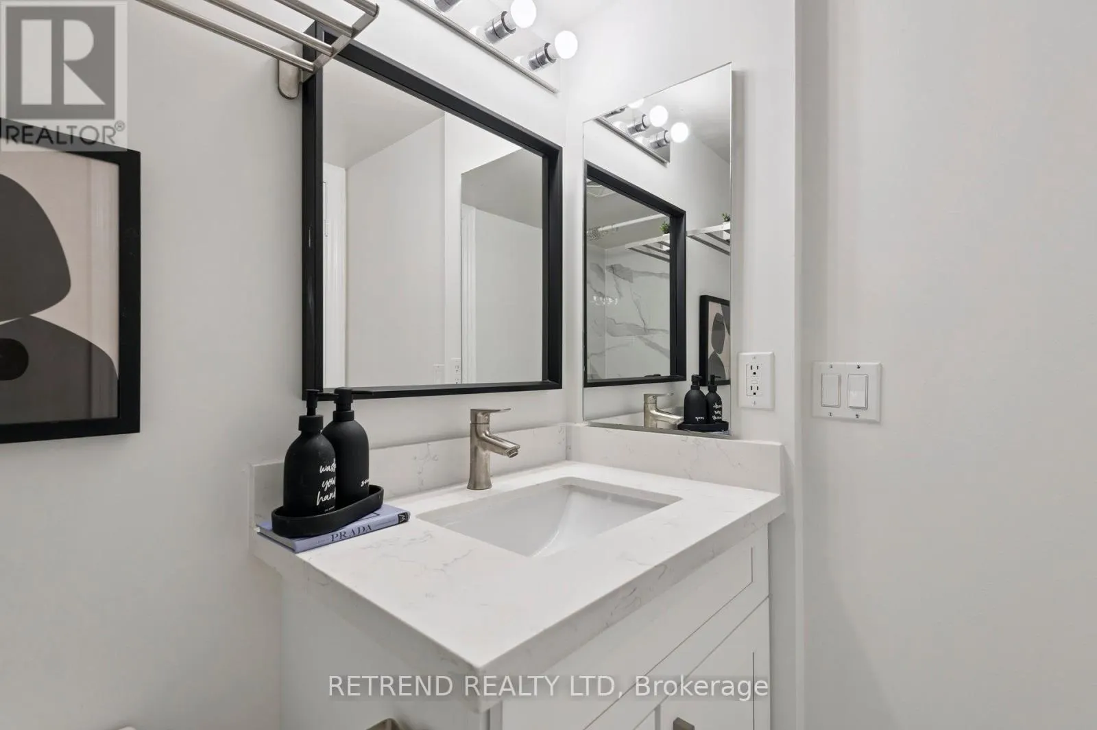 411 - 15 GREENVIEW AVENUE