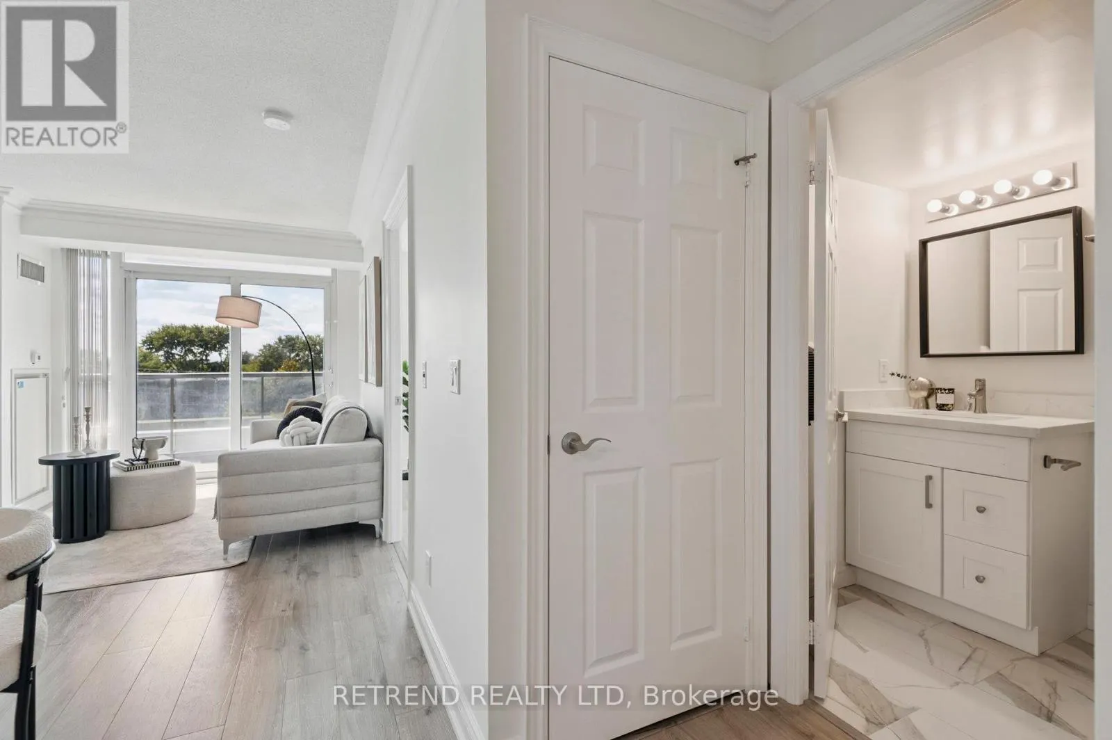 411 - 15 GREENVIEW AVENUE