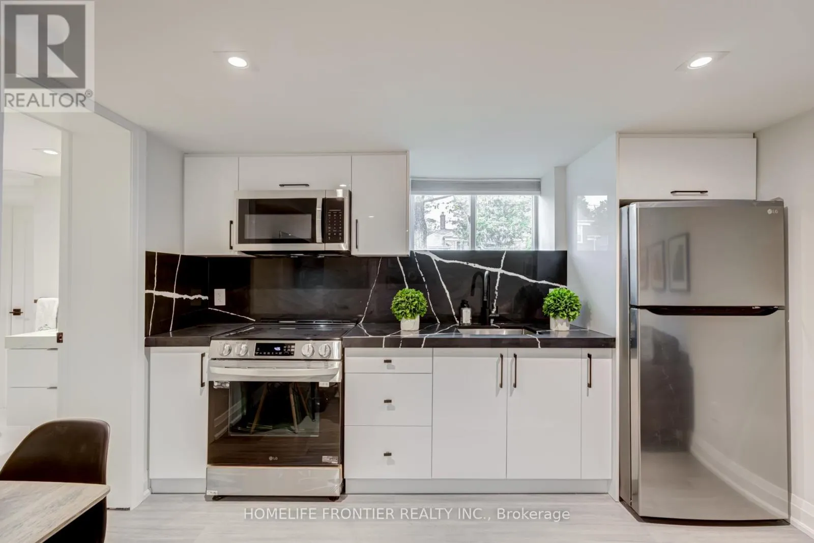 LOWER - 315 JOHNSTON AVENUE