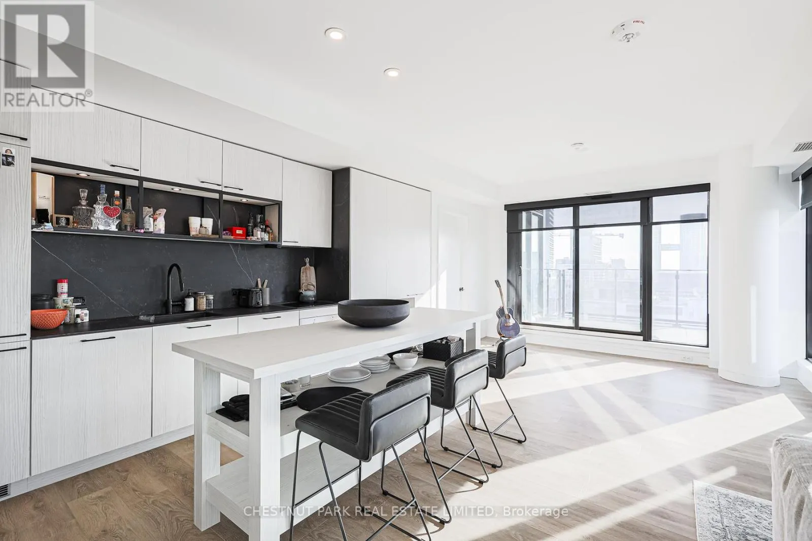 1204 - 505 RICHMOND STREET W