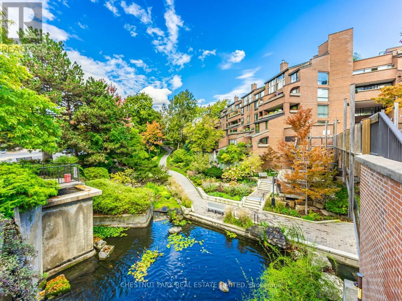 507 - 40 SYLVAN VALLEYWAY
