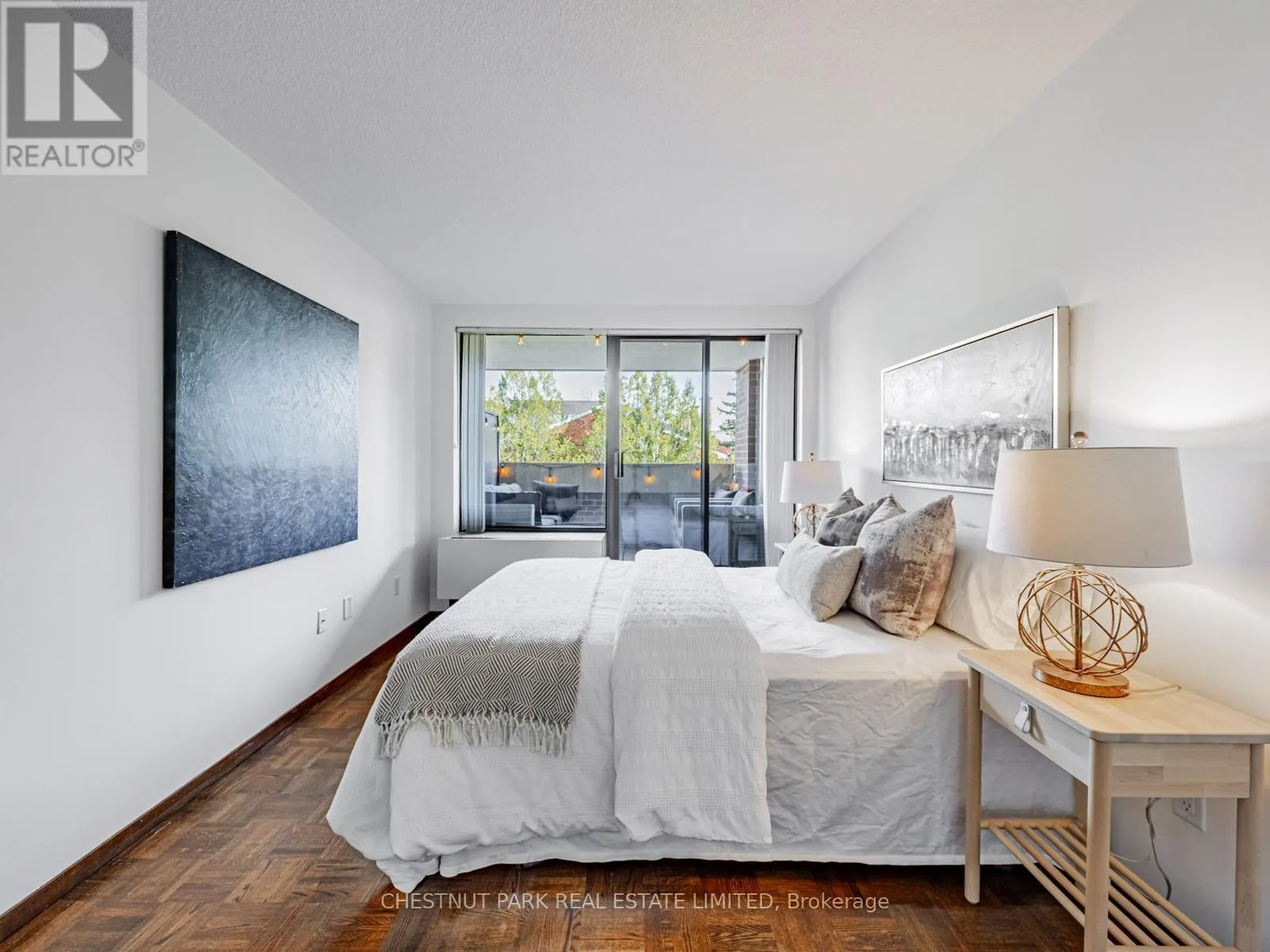 507 - 40 SYLVAN VALLEYWAY