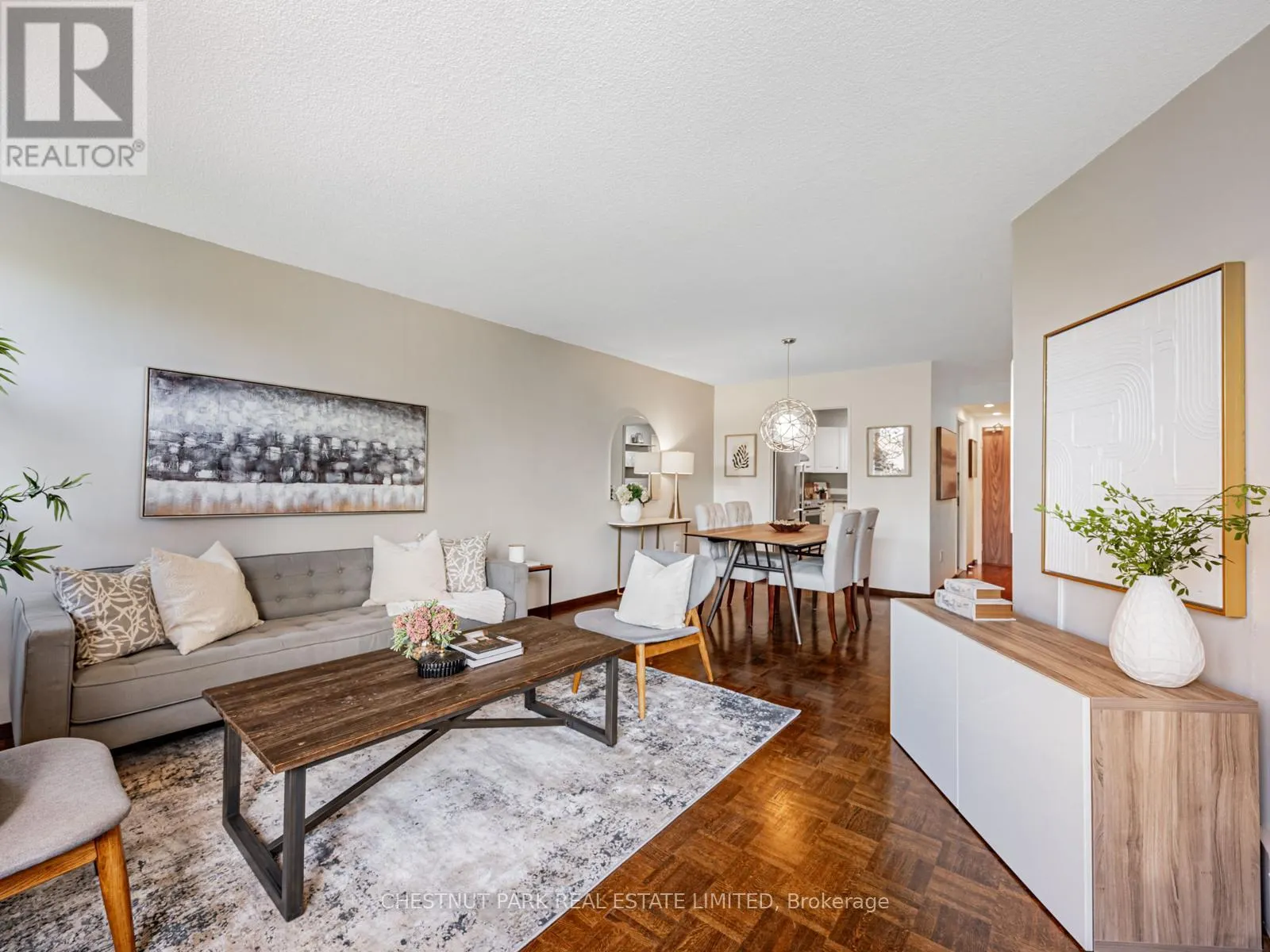 507 - 40 SYLVAN VALLEYWAY