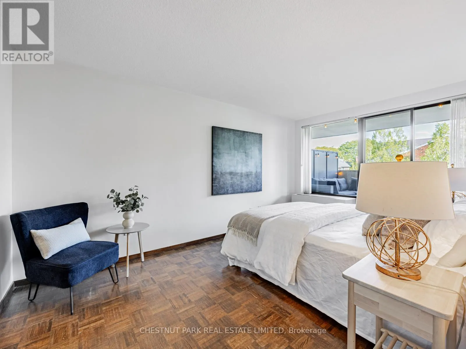 507 - 40 SYLVAN VALLEYWAY