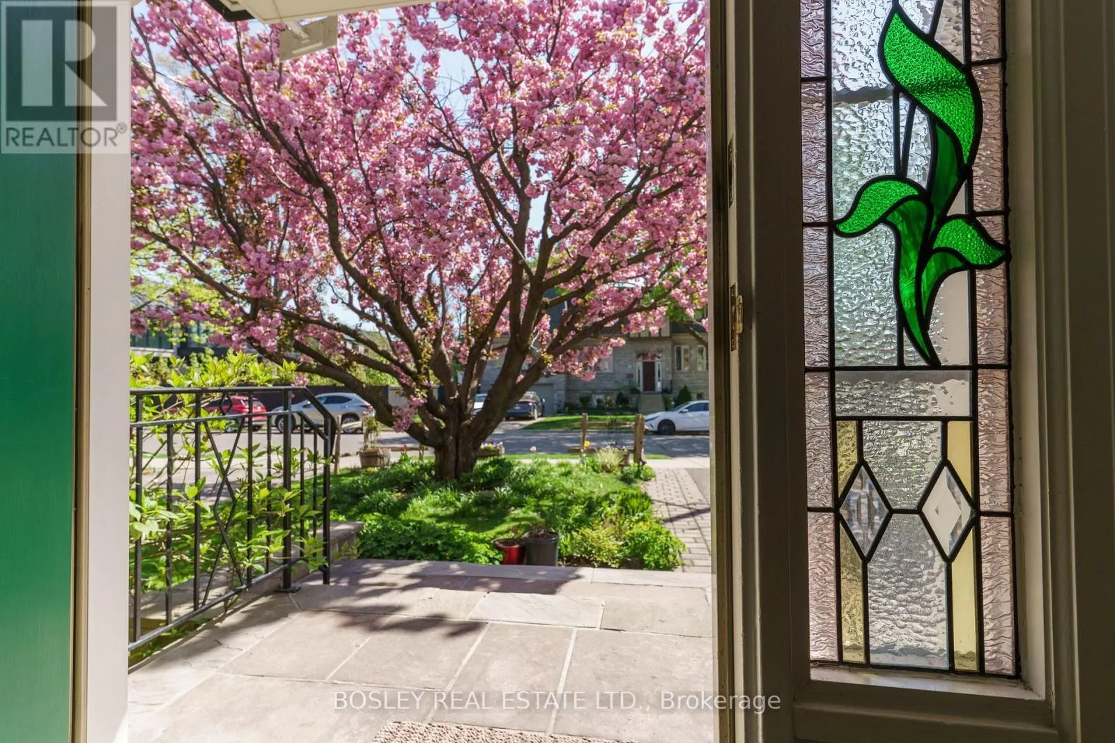 112 BRENTCLIFFE ROAD