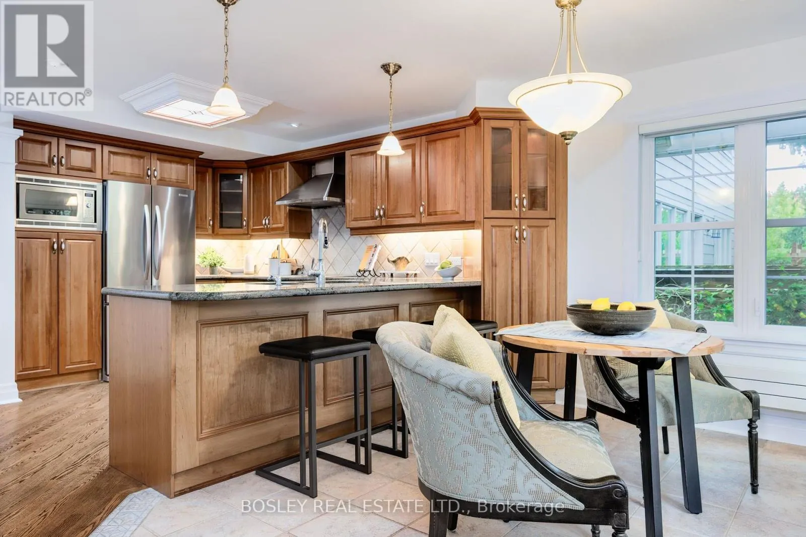 112 BRENTCLIFFE ROAD