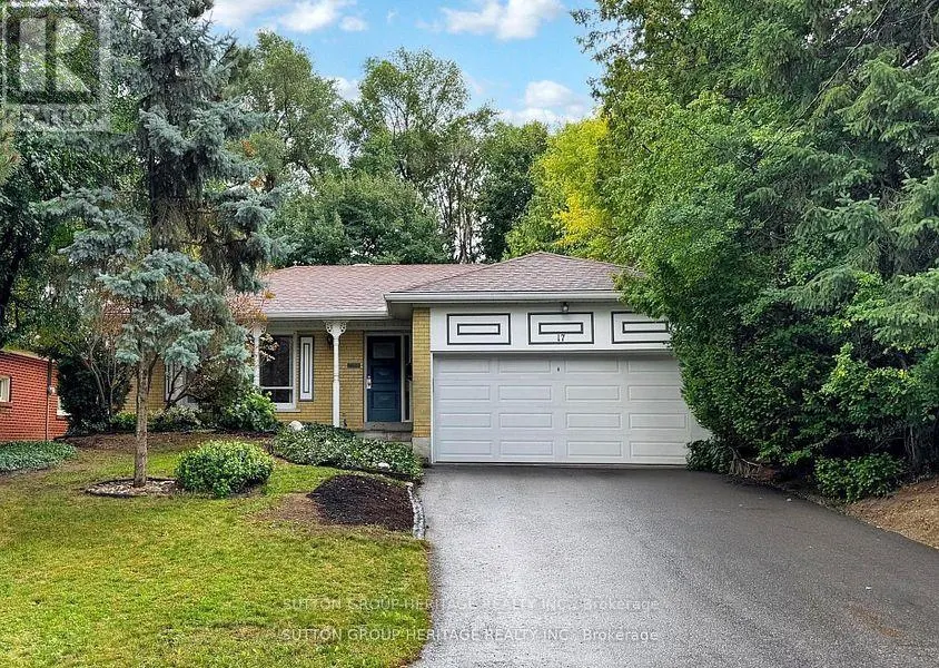 17 BRENHAM CRESCENT