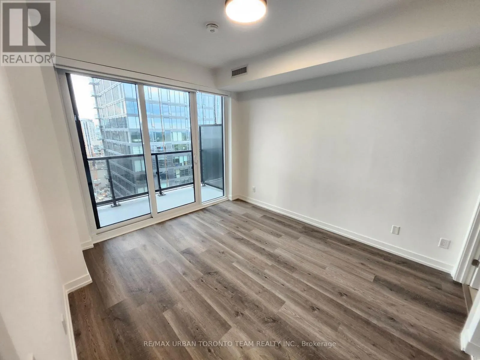 2801 - 771 YONGE STREET