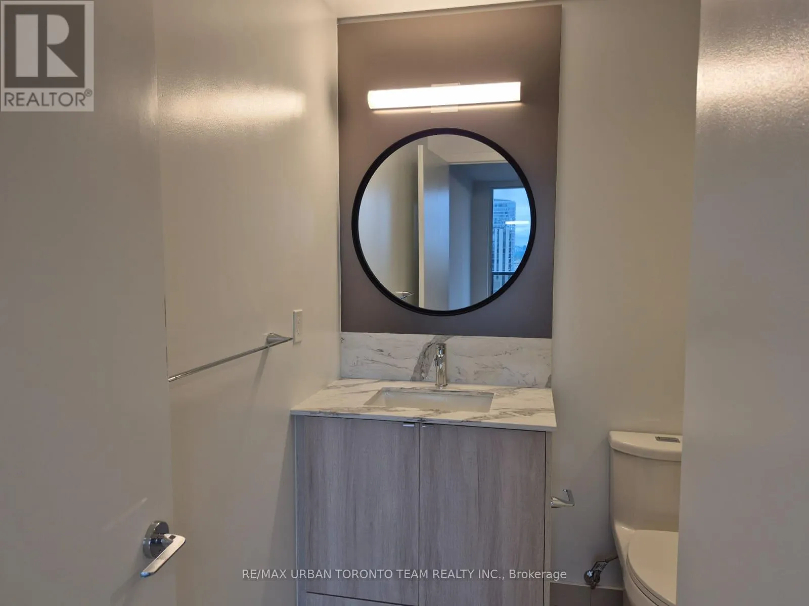 2801 - 771 YONGE STREET