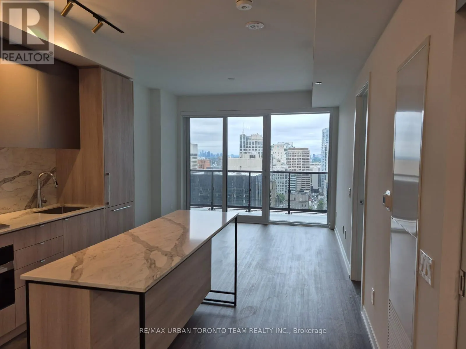 2801 - 771 YONGE STREET