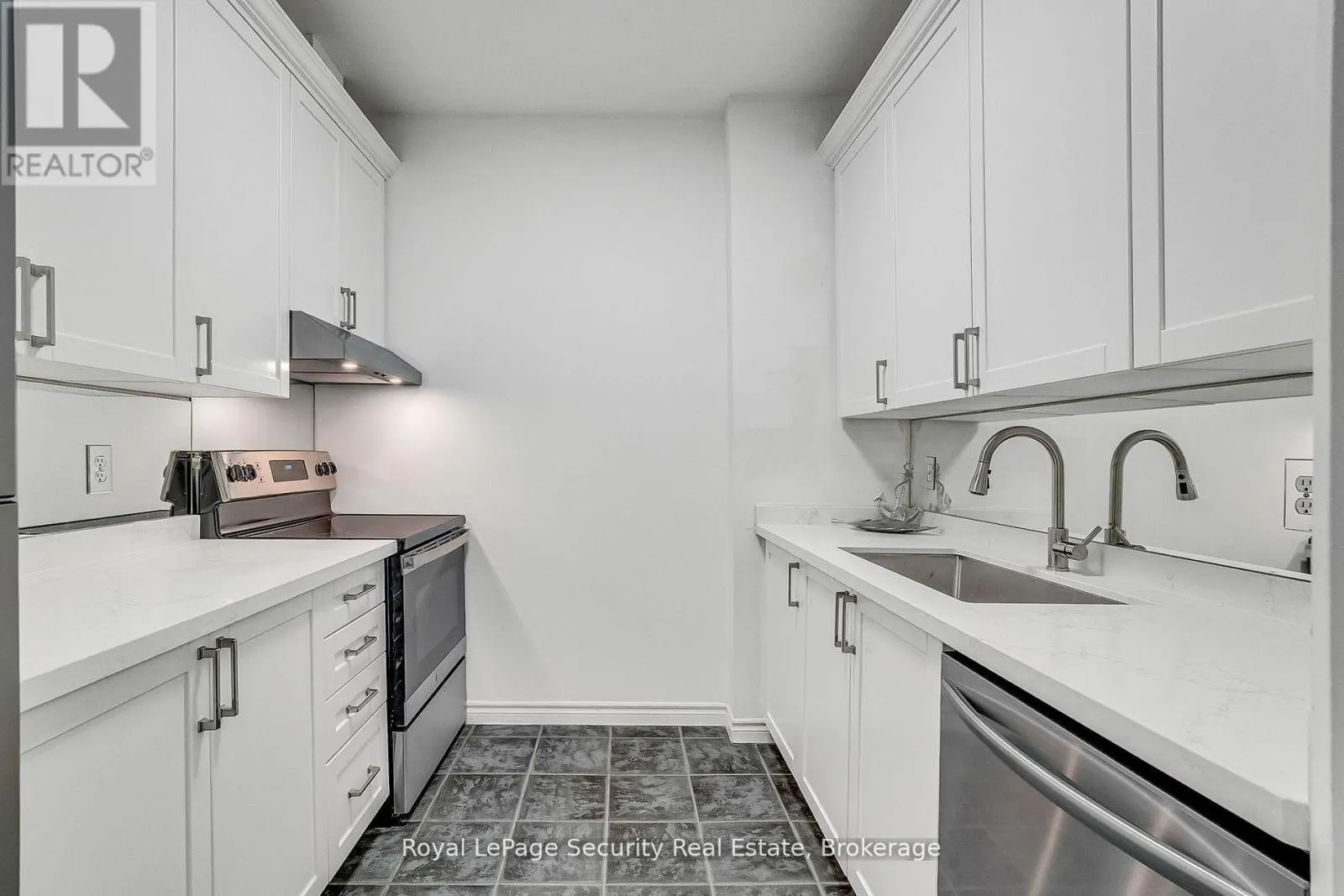 403 - 980 YONGE STREET