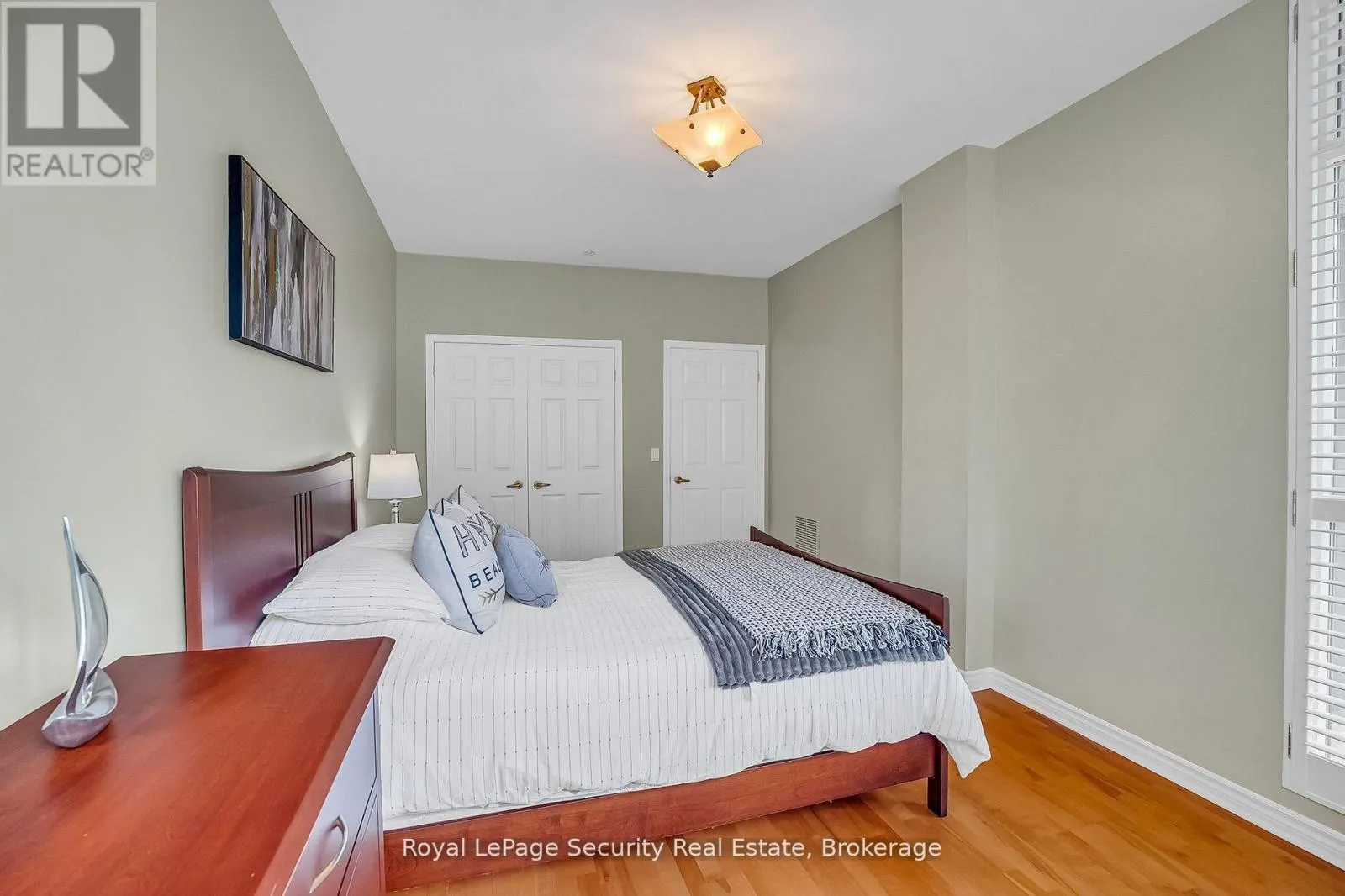 403 - 980 YONGE STREET