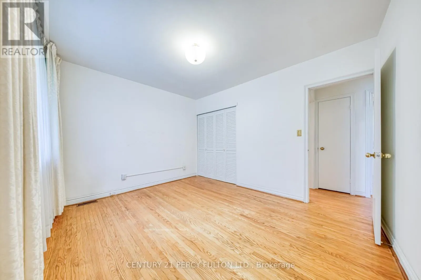 73 BERKINSHAW CRESCENT