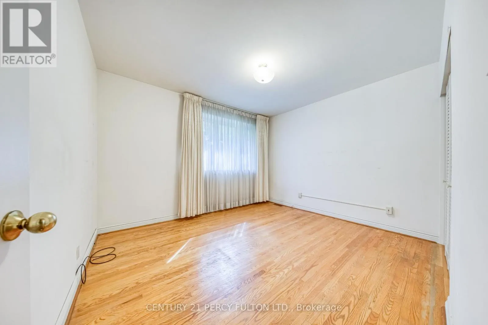 73 BERKINSHAW CRESCENT