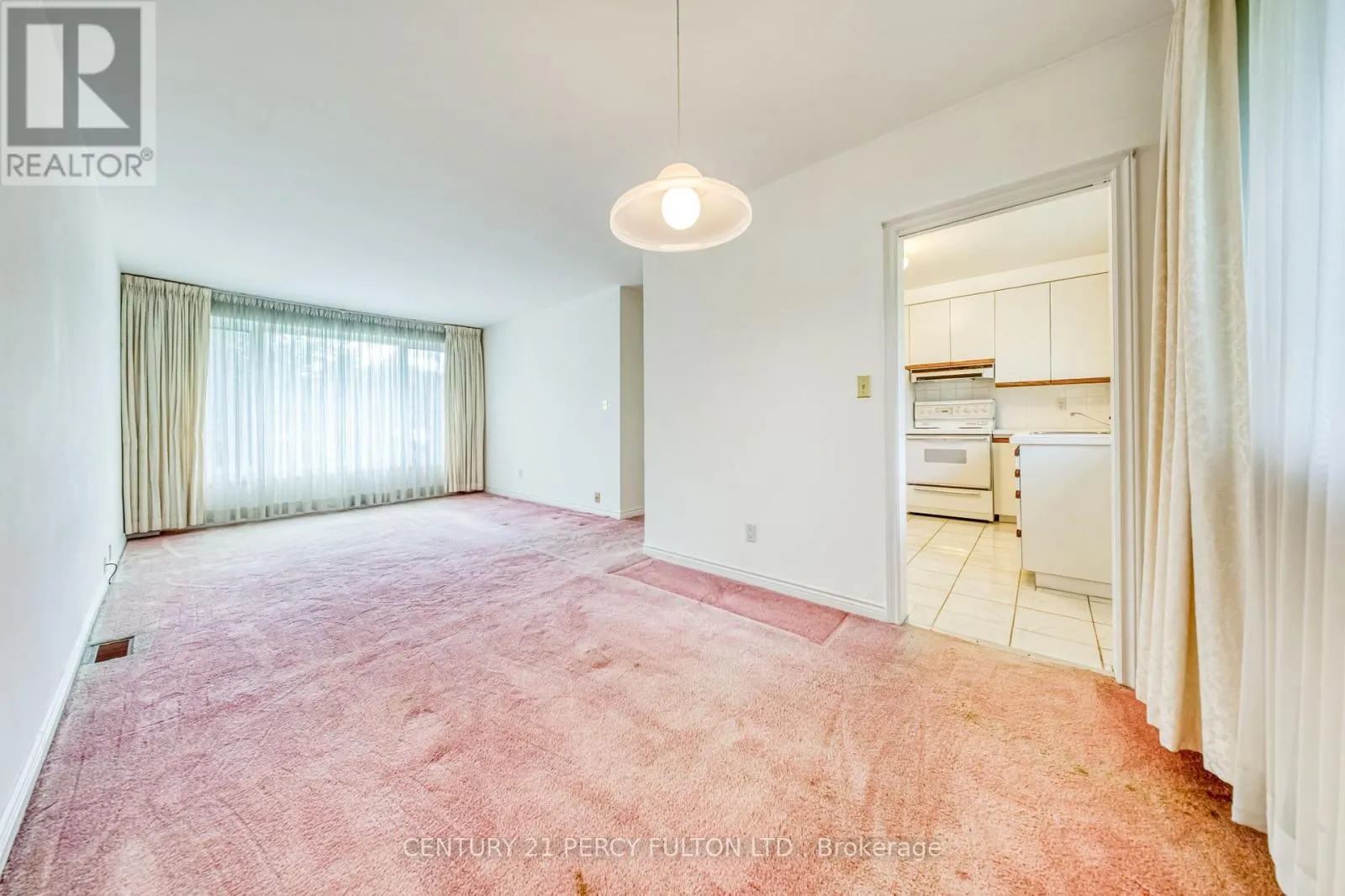 73 BERKINSHAW CRESCENT