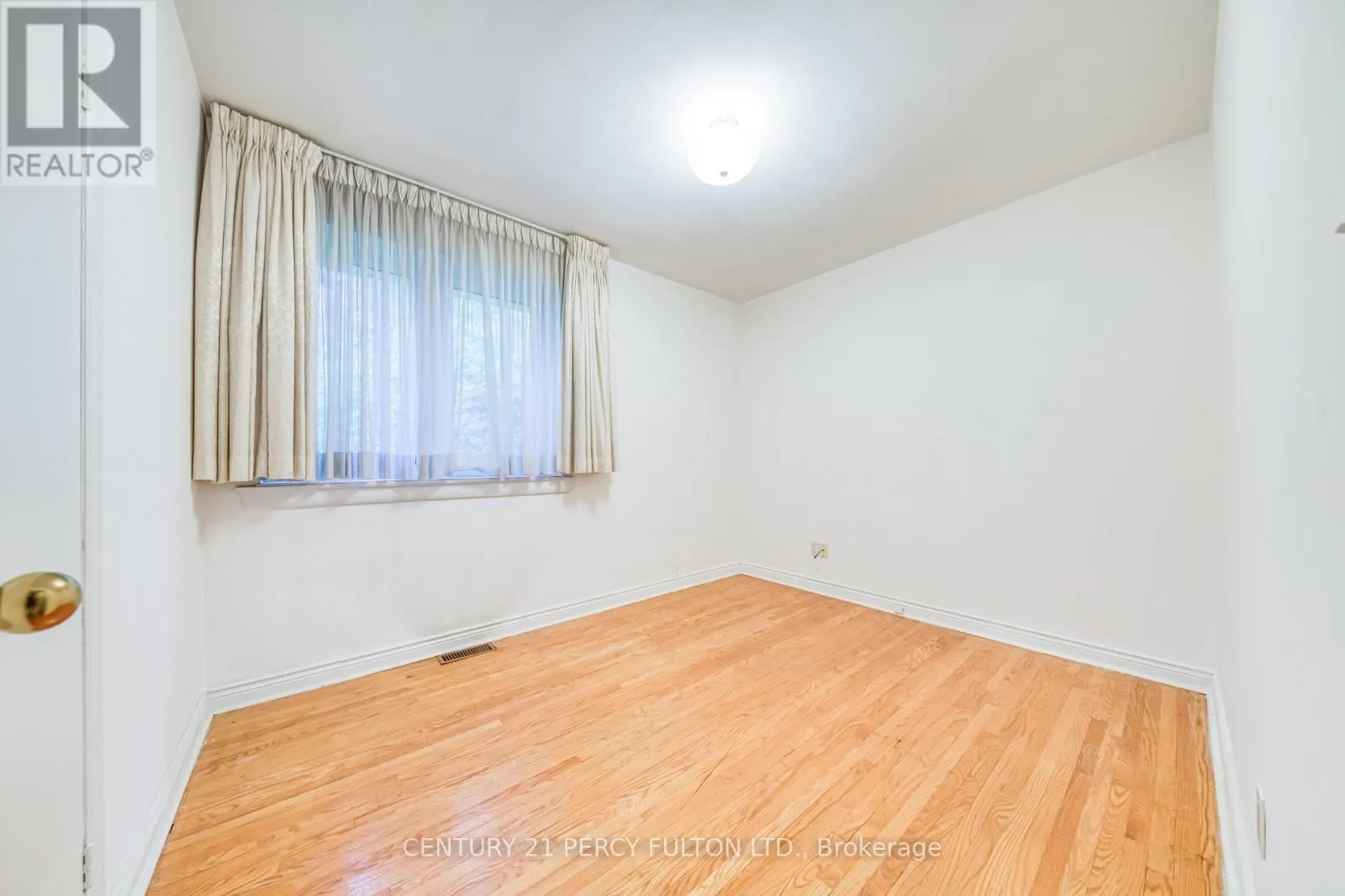 73 BERKINSHAW CRESCENT