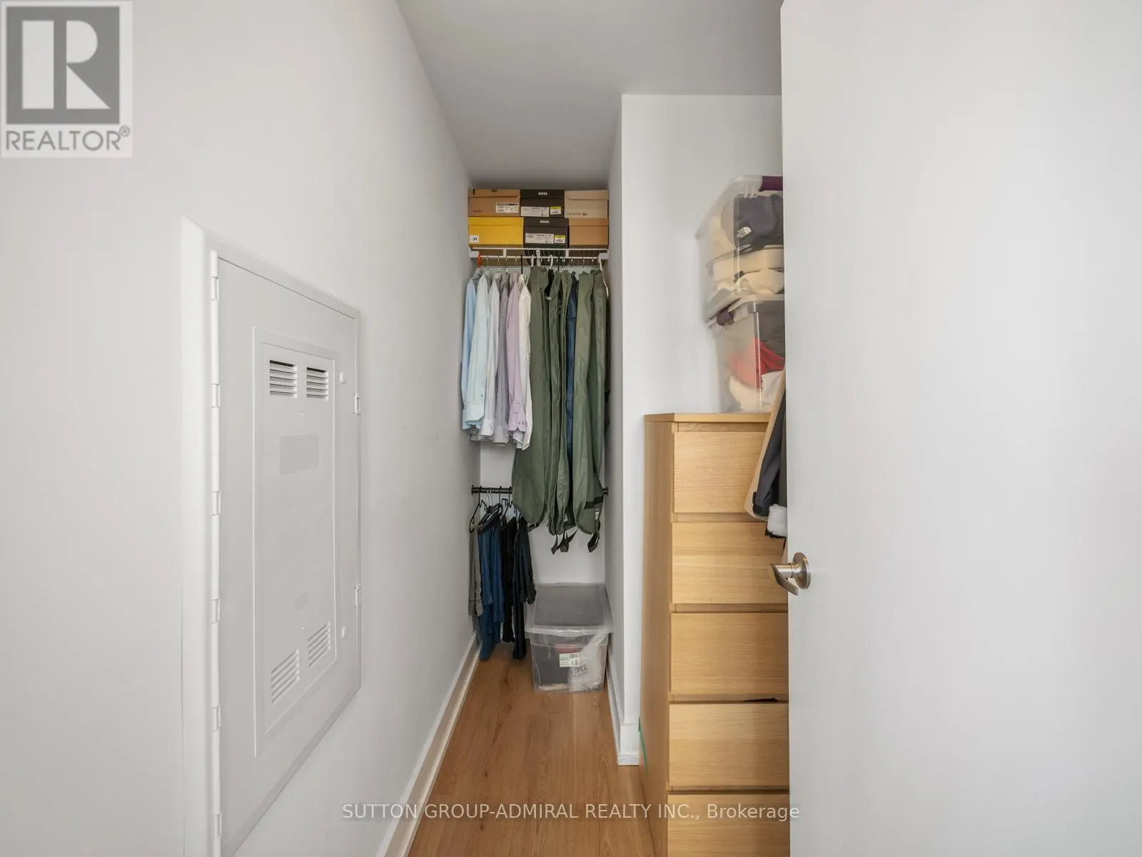 1005 - 128 FAIRVIEW MALL DRIVE