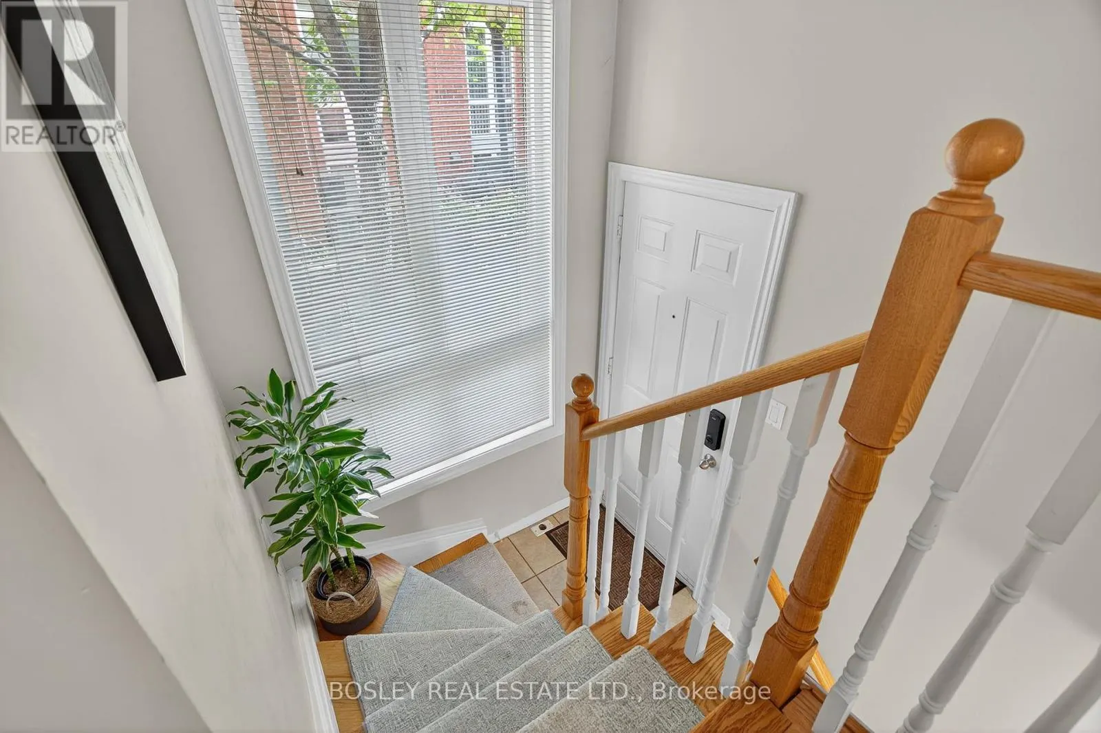 2212 - 12 SUDBURY STREET