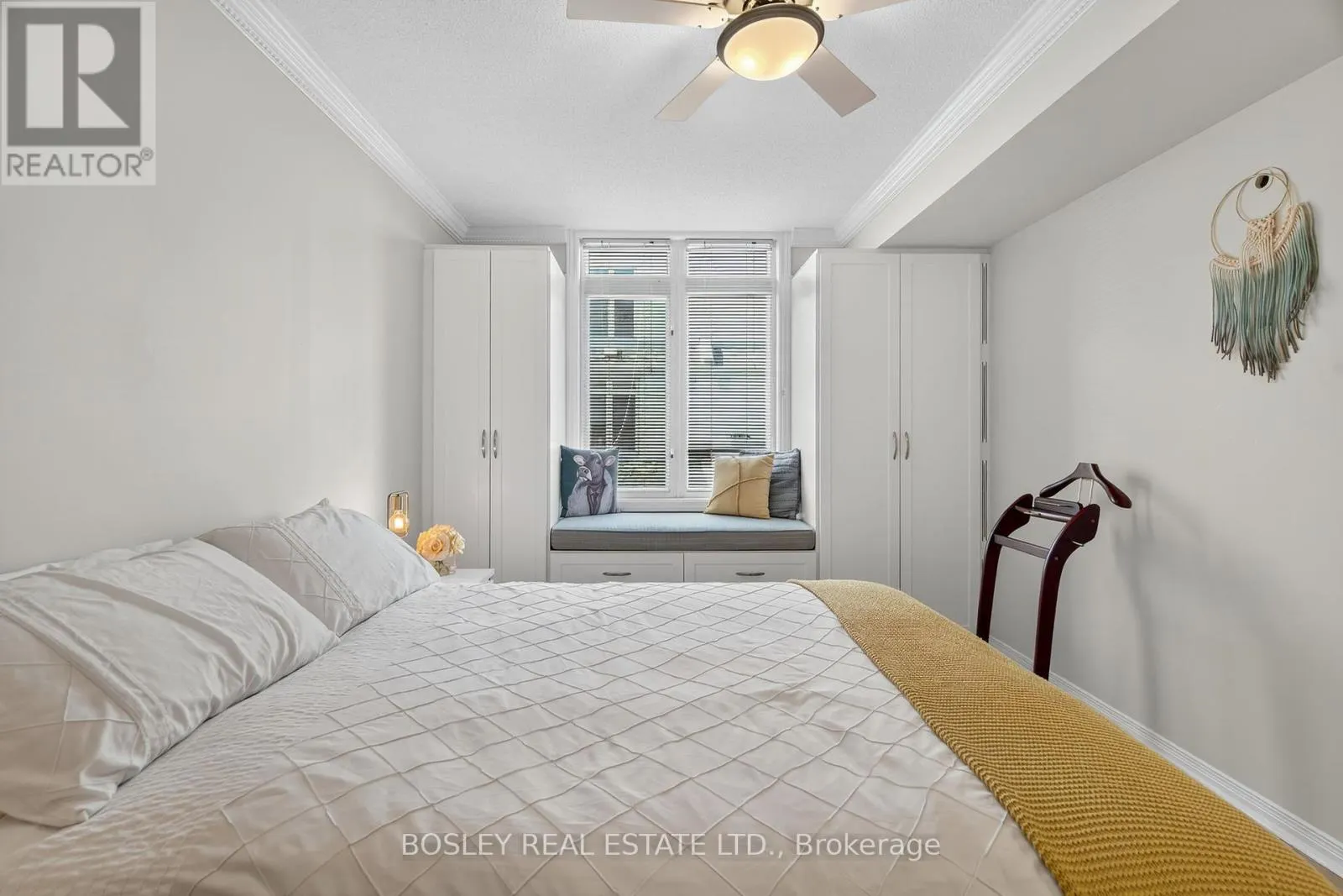 2212 - 12 SUDBURY STREET