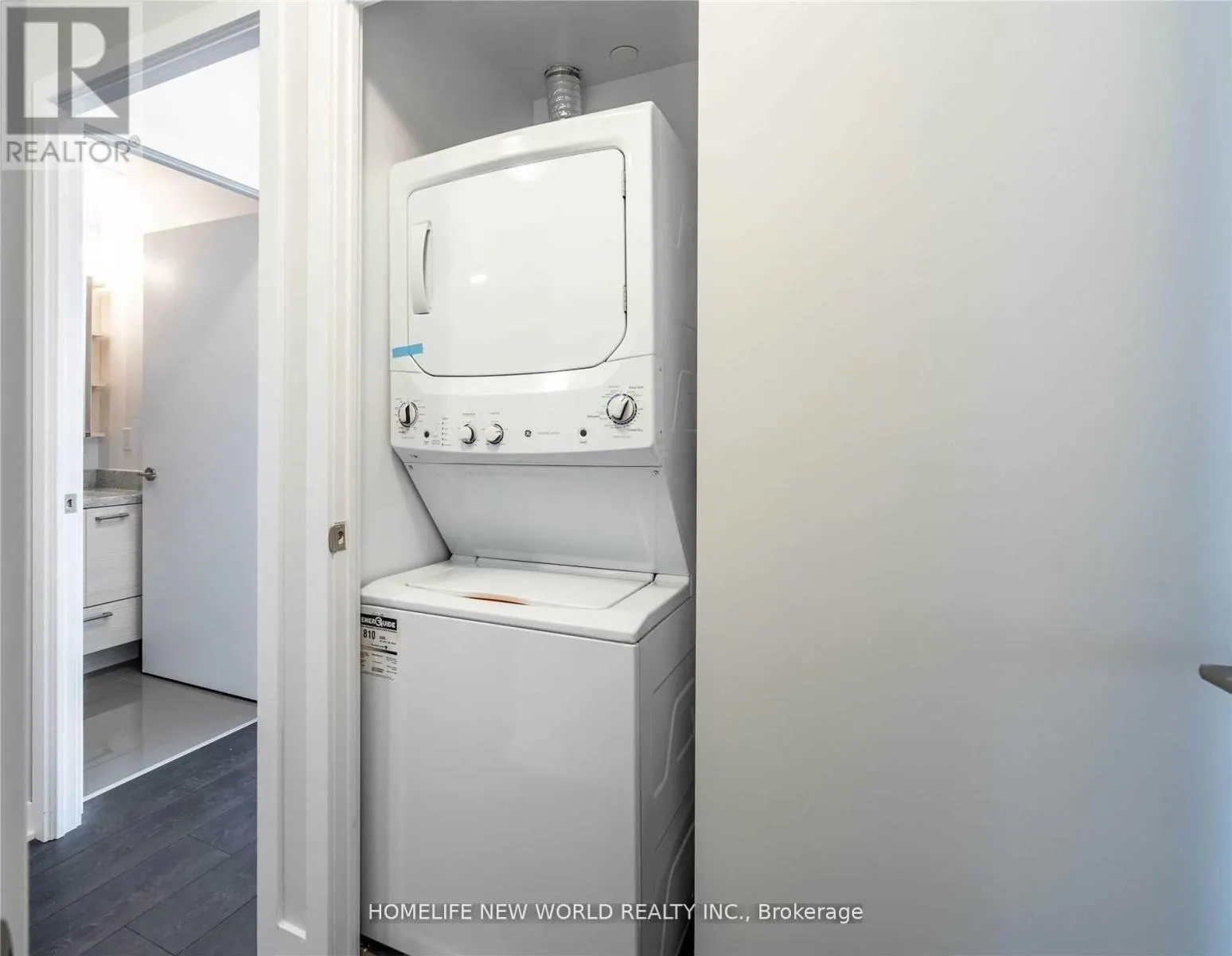 3802 - 2221 YONGE STREET