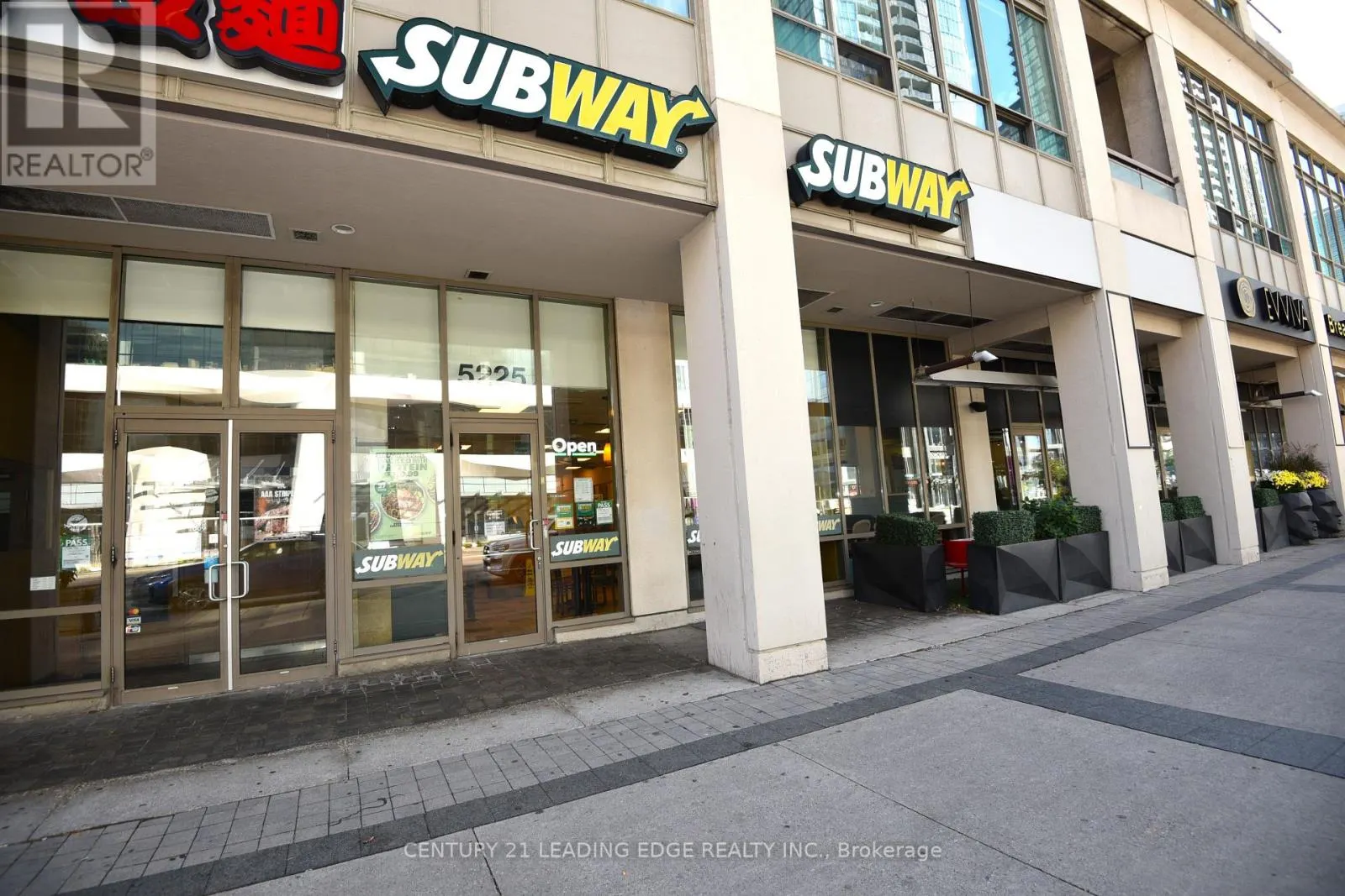 3 - 5225 YONGE STREET