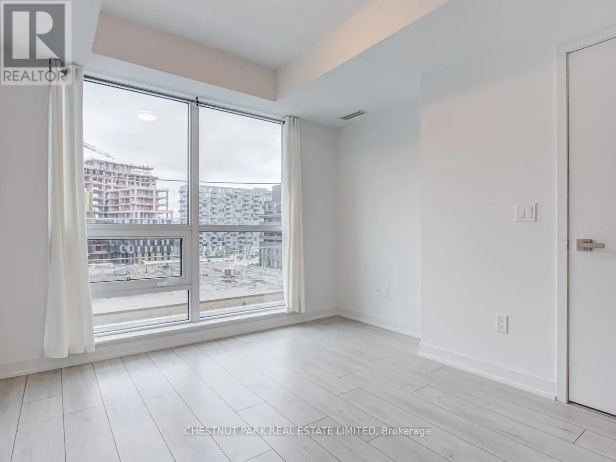 553 - 31 TIPPETT ROAD