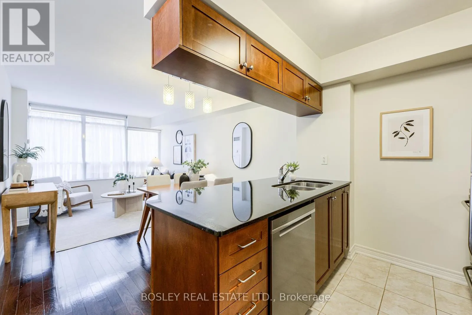 306 - 60 ST. CLAIR AVENUE W