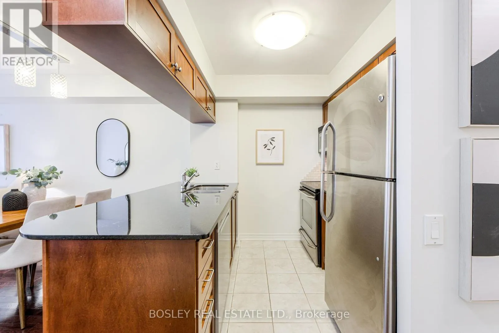 306 - 60 ST. CLAIR AVENUE W