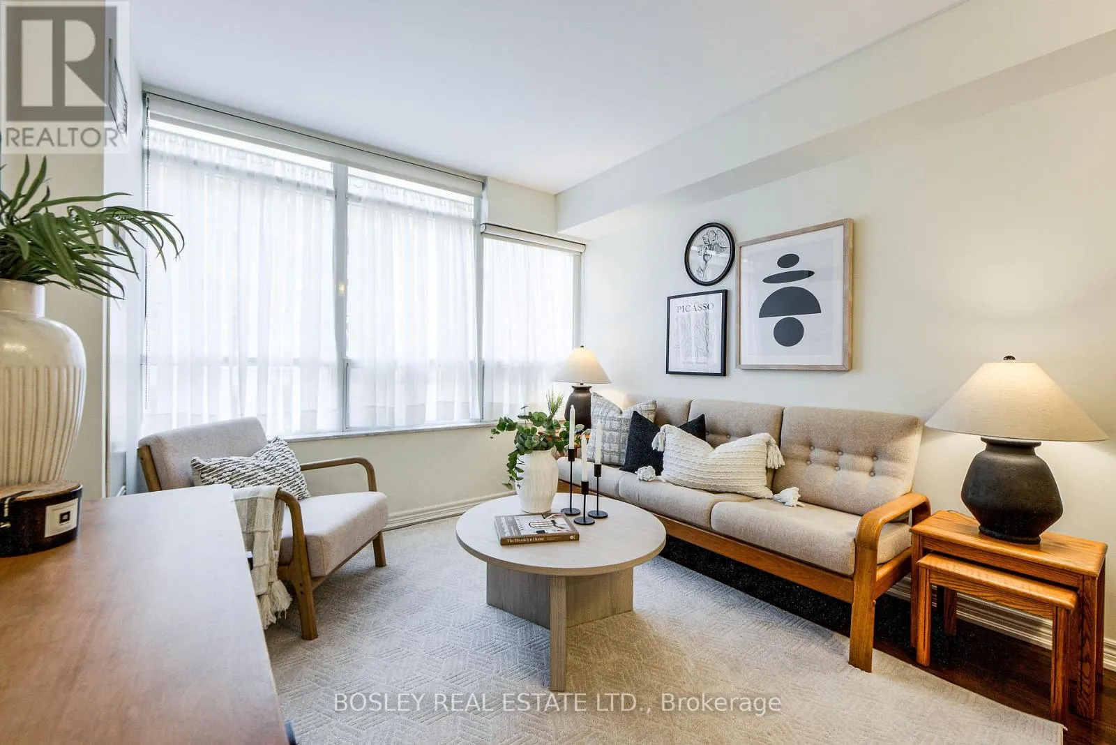 306 - 60 ST. CLAIR AVENUE W
