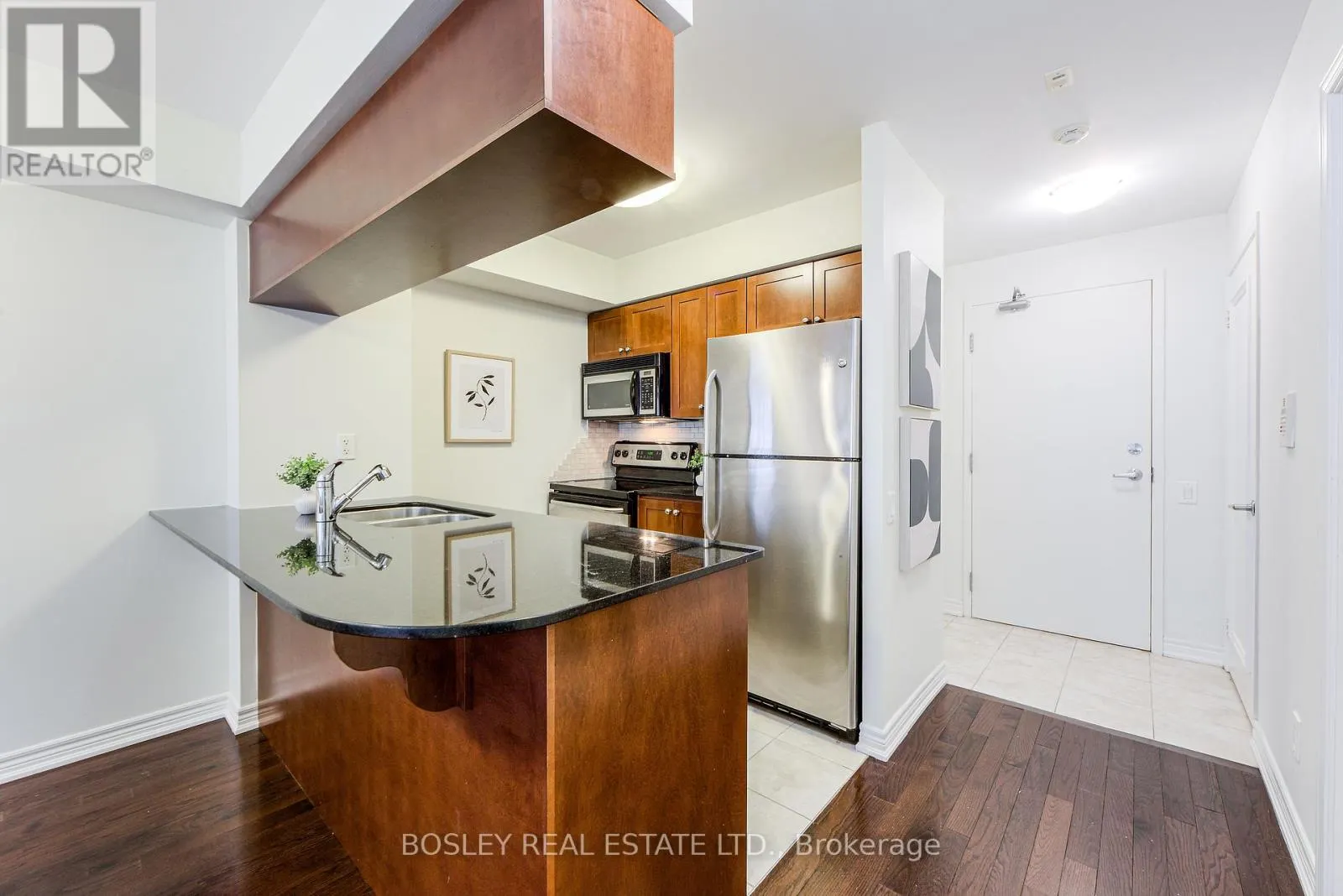 306 - 60 ST. CLAIR AVENUE W