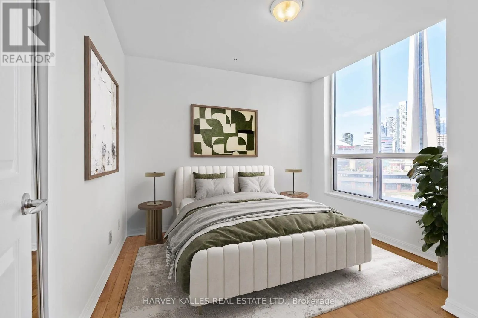 1115 - 228 QUEENS QUAY W