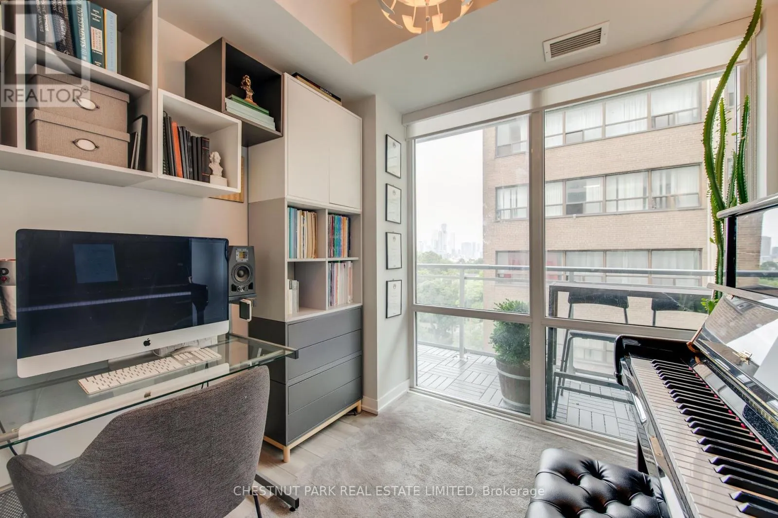 614 - 223 ST. CLAIR AVENUE W