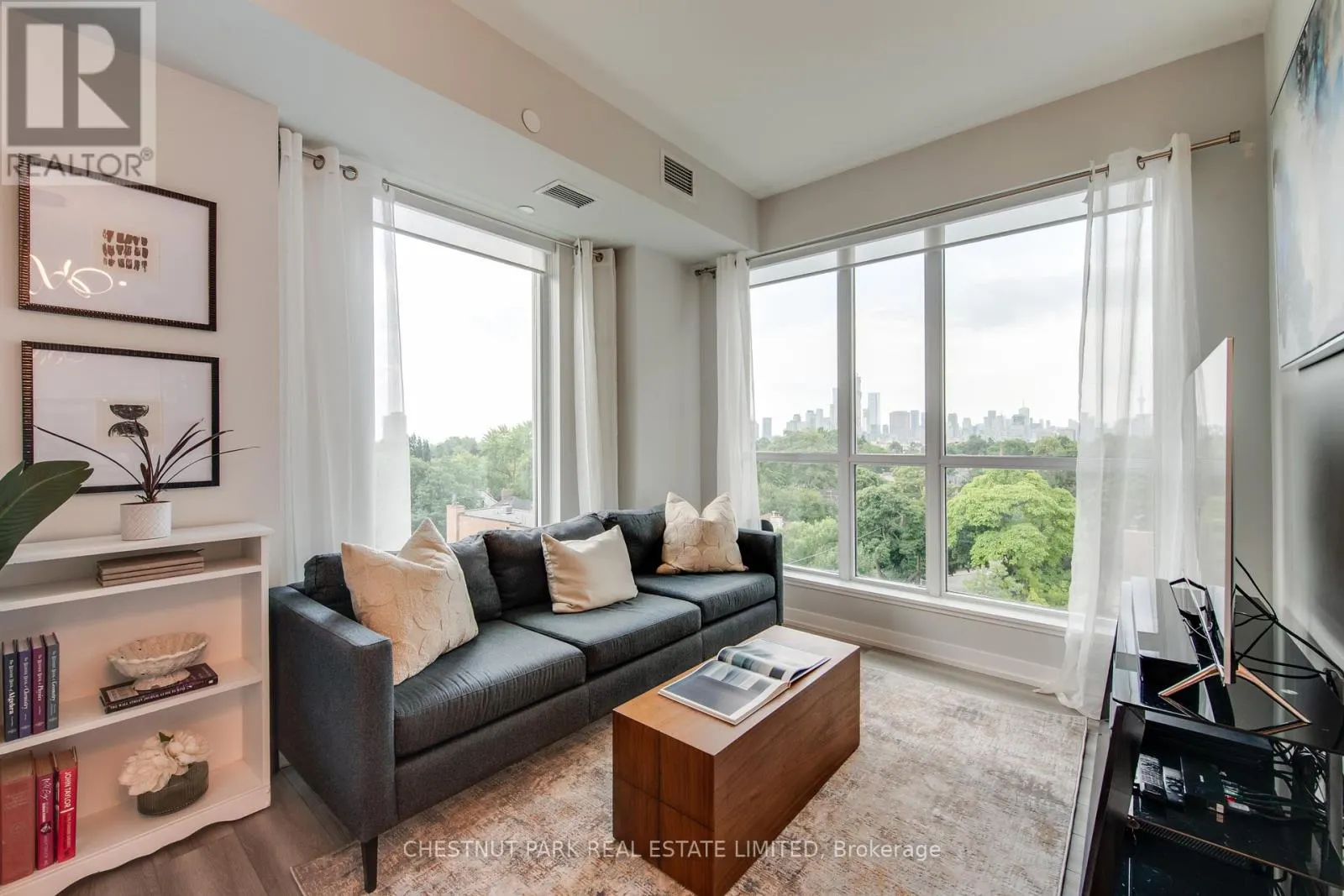 614 - 223 ST. CLAIR AVENUE W