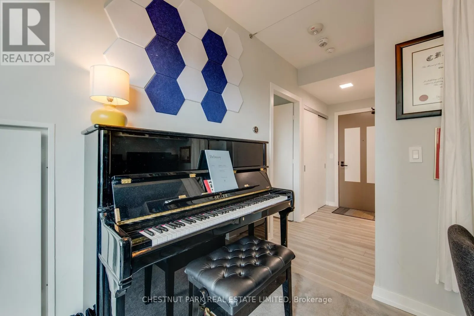 614 - 223 ST. CLAIR AVENUE W