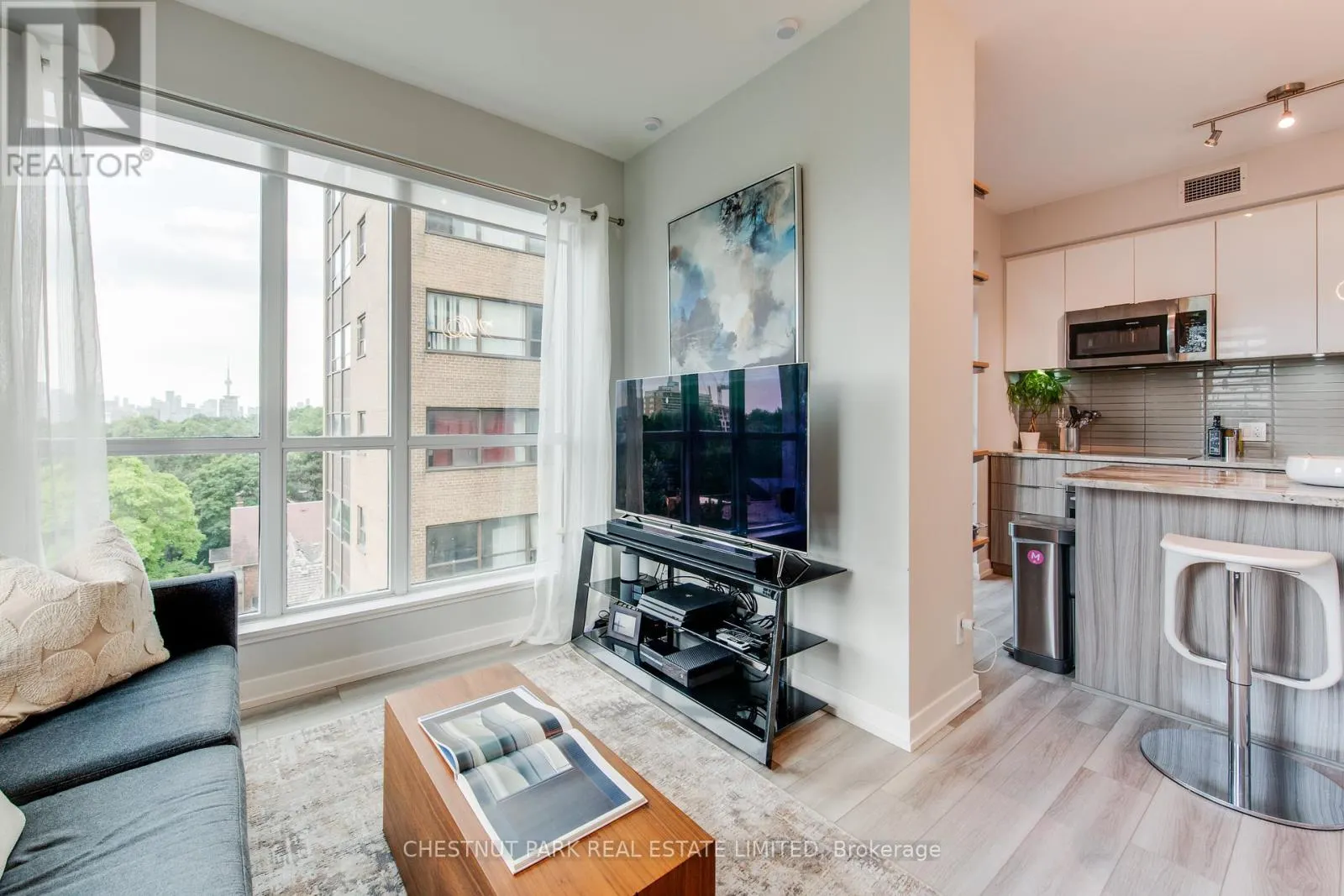614 - 223 ST. CLAIR AVENUE W